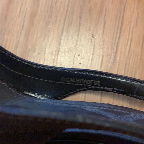 Authentic Burberry woman’s sling back heels - Picture 6 of 6